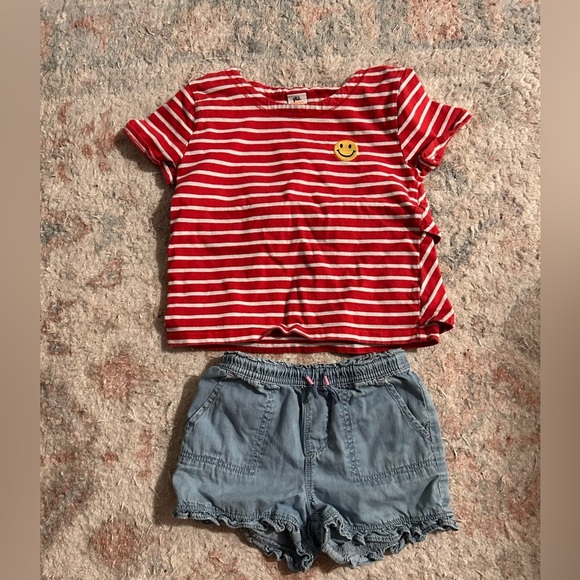Red Striped T-Shirt with Denim Shorts girls bundle size 5 - Picture 1 of 6